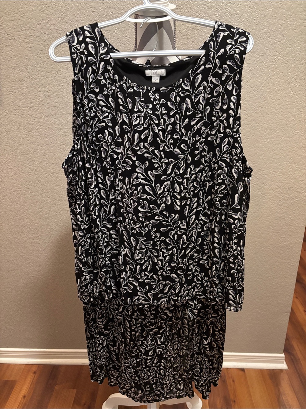 J. Jill Black Top/Skirt with White Botanical Motif